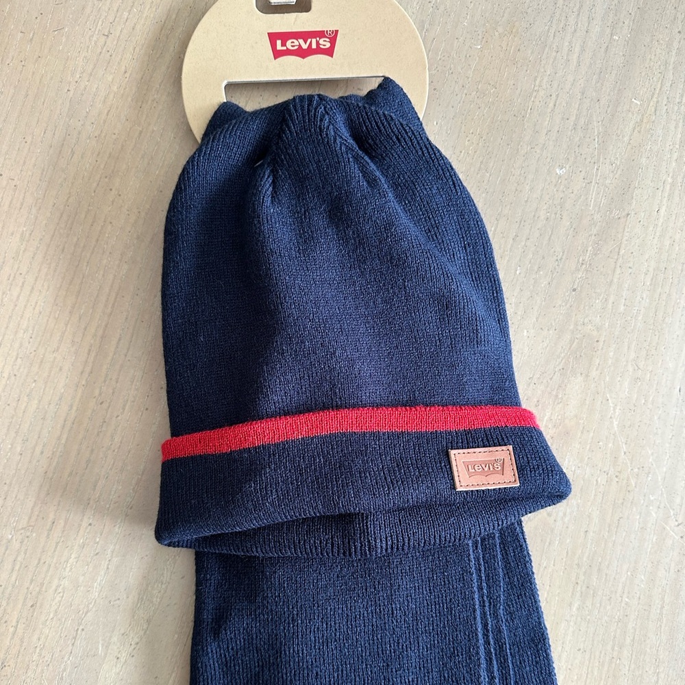 New Levi’s hat and scarf set ,one size , blue with red accent . With Levi logo